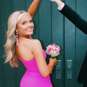 Meet your Posher, Harper